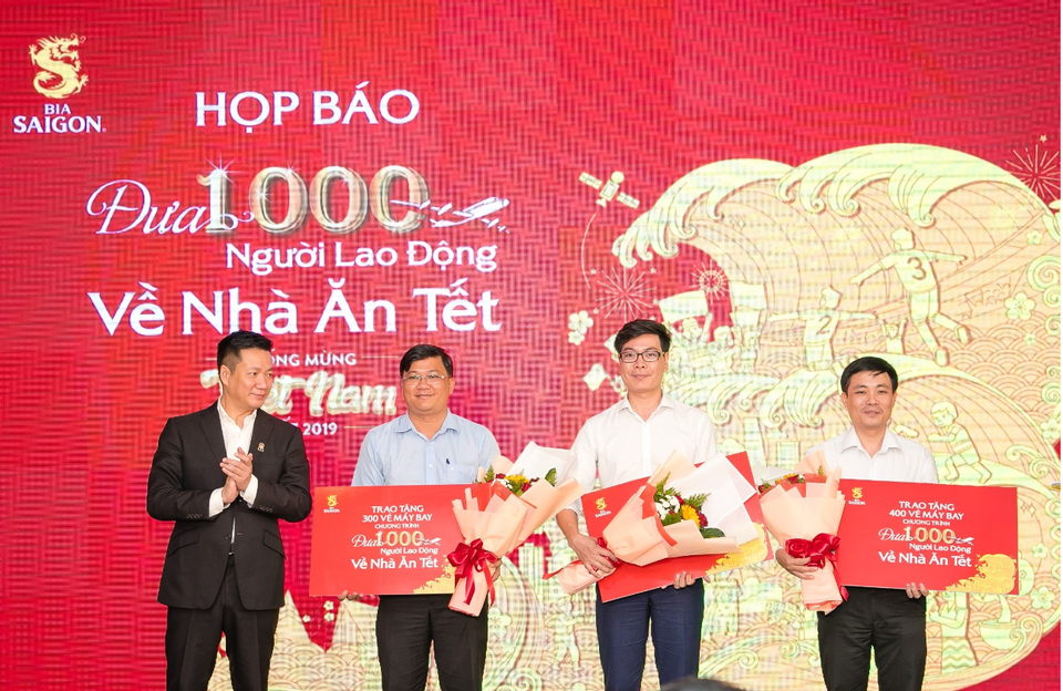 Nhìn lại hành trình “chắp cánh” 1.000 câu chuyện thành công - 1 Nhìn lại hành trình “chắp cánh” 1.000 câu chuyện thành công - 1