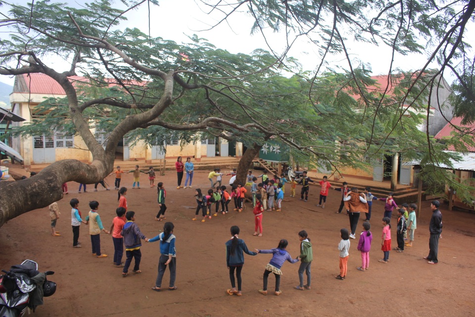 Đầu xuân chông chênh cõng chữ lên đỉnh Byầu - 5