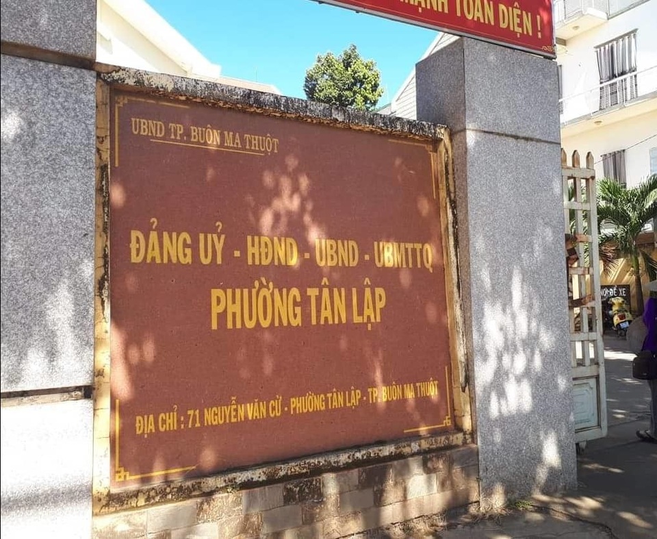 Người đàn ông đang có vợ vẫn được phường cấp giấy đăng ký kết hôn - 1 Người đàn ông đang có vợ vẫn được phường cấp giấy đăng ký kết hôn - 1