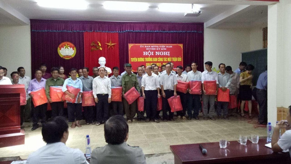 Người uy tín trong đồng bào dân tộc ở Nghệ An: Điểm tựa vững vàng tại cơ sở! - 1 Người uy tín trong đồng bào dân tộc ở Nghệ An: Điểm tựa vững vàng tại cơ sở! - 1