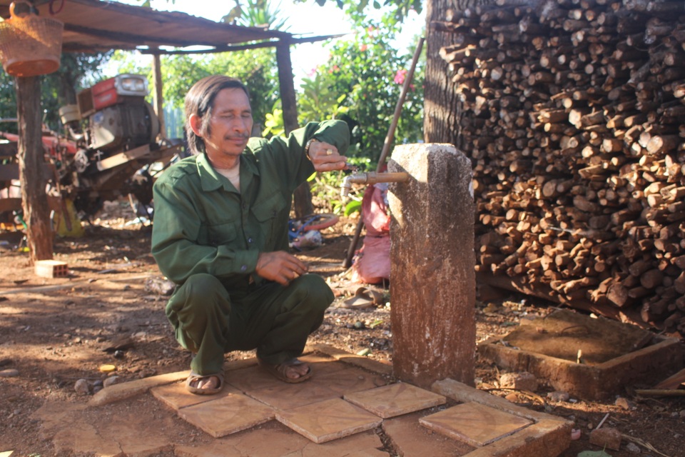 Công trình nước sạch hàng trăm triệu đồng nhanh chóng bị bỏ hoang tại Gia Lai! - 4 Công trình nước sạch hàng trăm triệu đồng nhanh chóng bị bỏ hoang tại Gia Lai! - 4