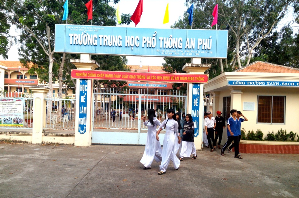 Trường THPT An Phú, huyện An Phú, tỉnh An Giang. Trường THPT An Phú, huyện An Phú, tỉnh An Giang.