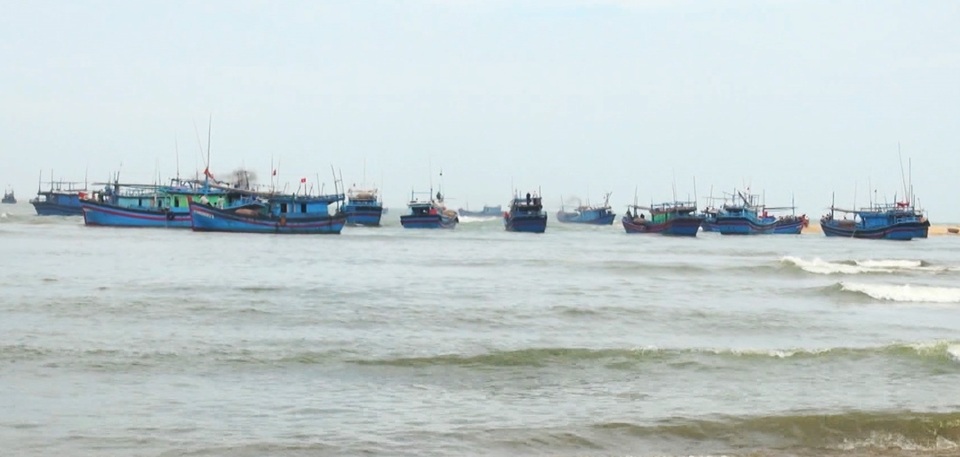 Sau Tết Nguyên đán, ngư dân Phú Yên tất bật chuẩn bị vươn khơi - 3 Sau Tết Nguyên đán, ngư dân Phú Yên tất bật chuẩn bị vươn khơi - 3