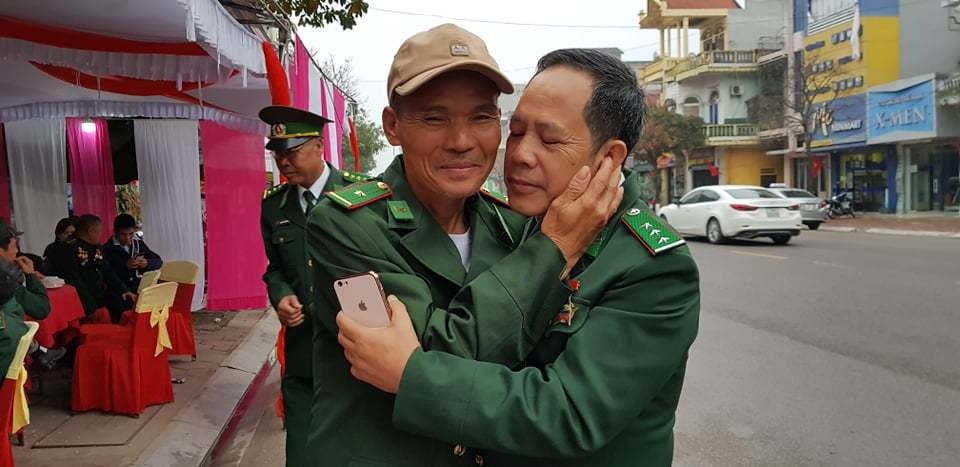 Giọt nước mắt tưởng nhớ đồng đội trên đỉnh Pò Hèn - 10 Giọt nước mắt tưởng nhớ đồng đội trên đỉnh Pò Hèn - 10