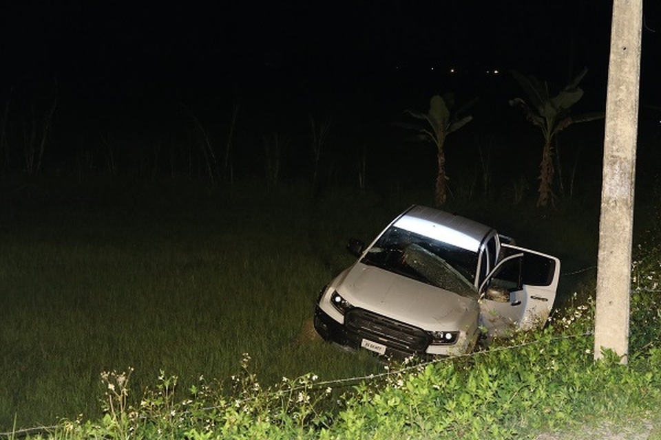 17 giờ “cân não” truy bắt nhóm đối tượng ôm hàng nóng cố thủ - 2 17 giờ “cân não” truy bắt nhóm đối tượng ôm hàng nóng cố thủ - 2