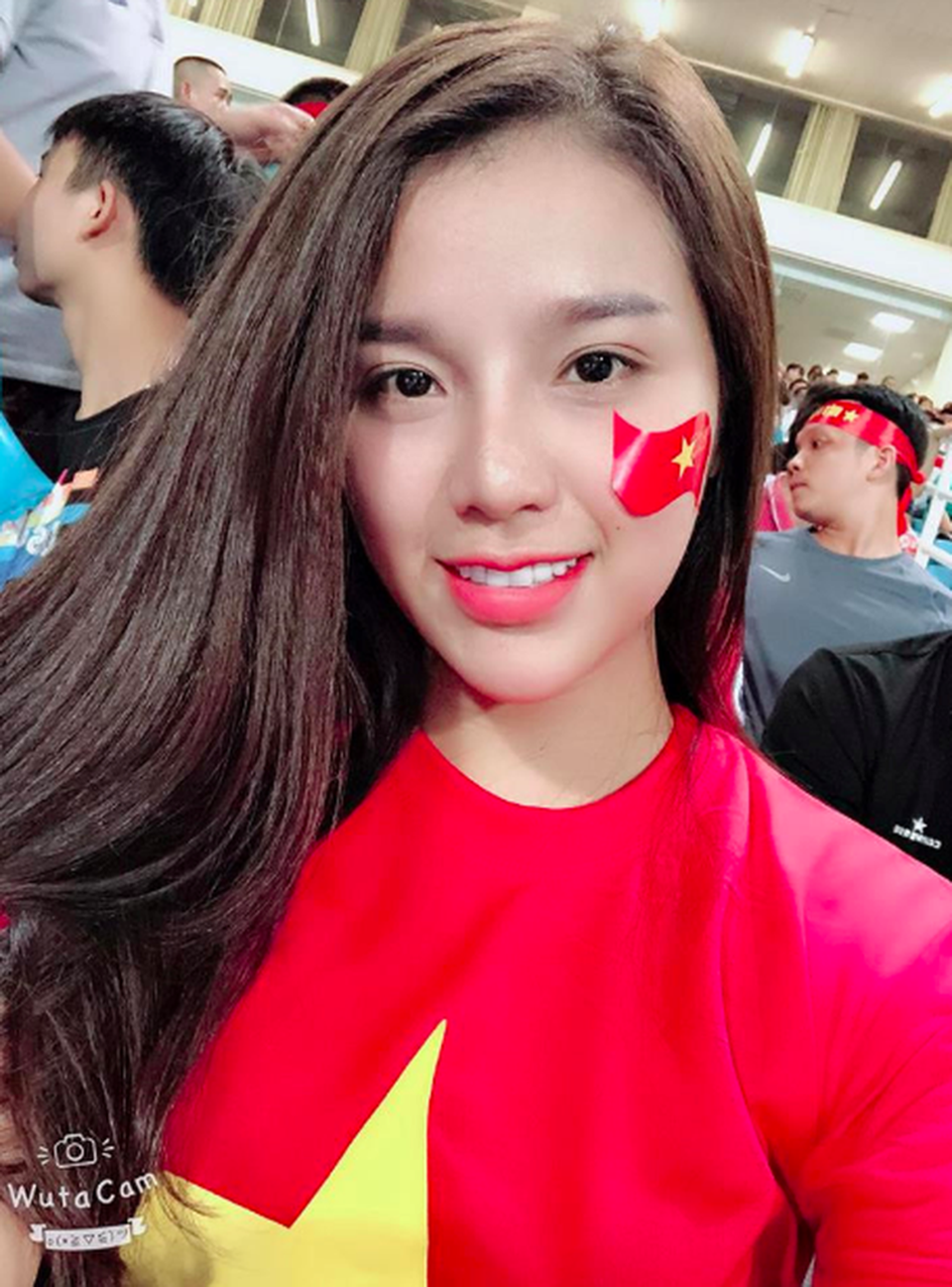 Bạn gái trung vệ Bùi Tiến Dũng lộ ảnh hồi chưa.docx.png Bạn gái trung vệ Bùi Tiến Dũng lộ ảnh hồi chưa.docx.png