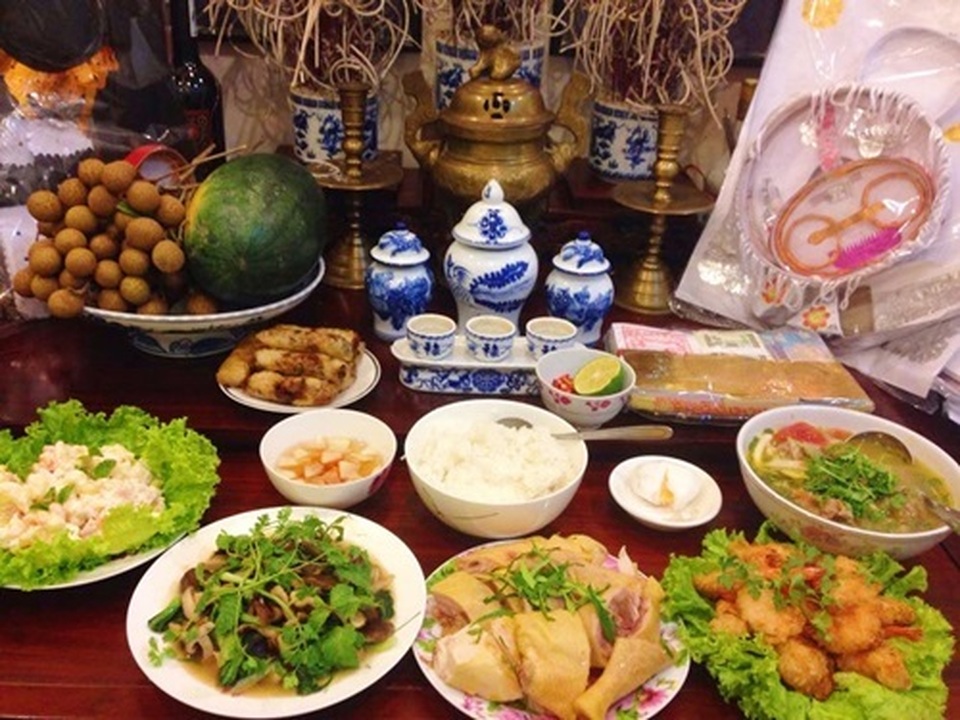 cach-bay-mam-co-cung-gia-tien-ram-thang-7.jpg cach-bay-mam-co-cung-gia-tien-ram-thang-7.jpg