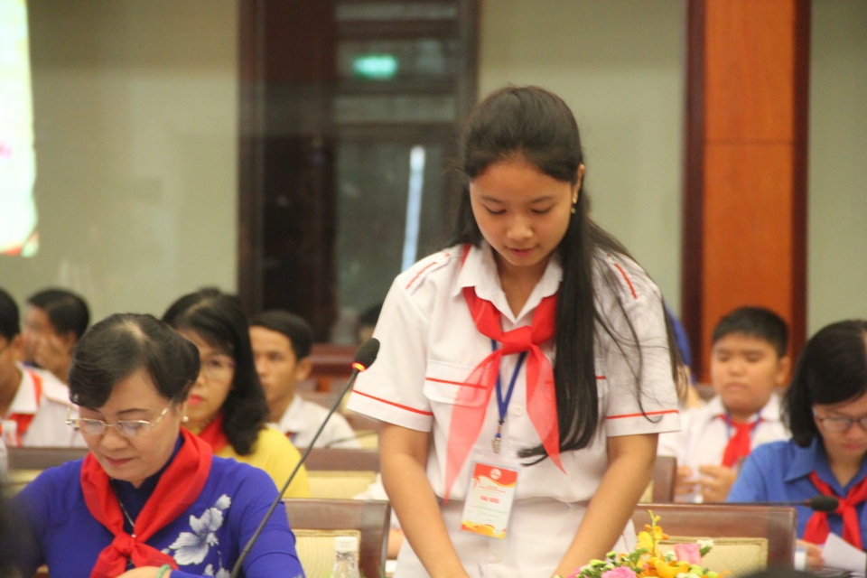 Học sinh TPHCM “xin” giảm áp lực cho thầy cô - 2 Học sinh TPHCM “xin” giảm áp lực cho thầy cô - 2