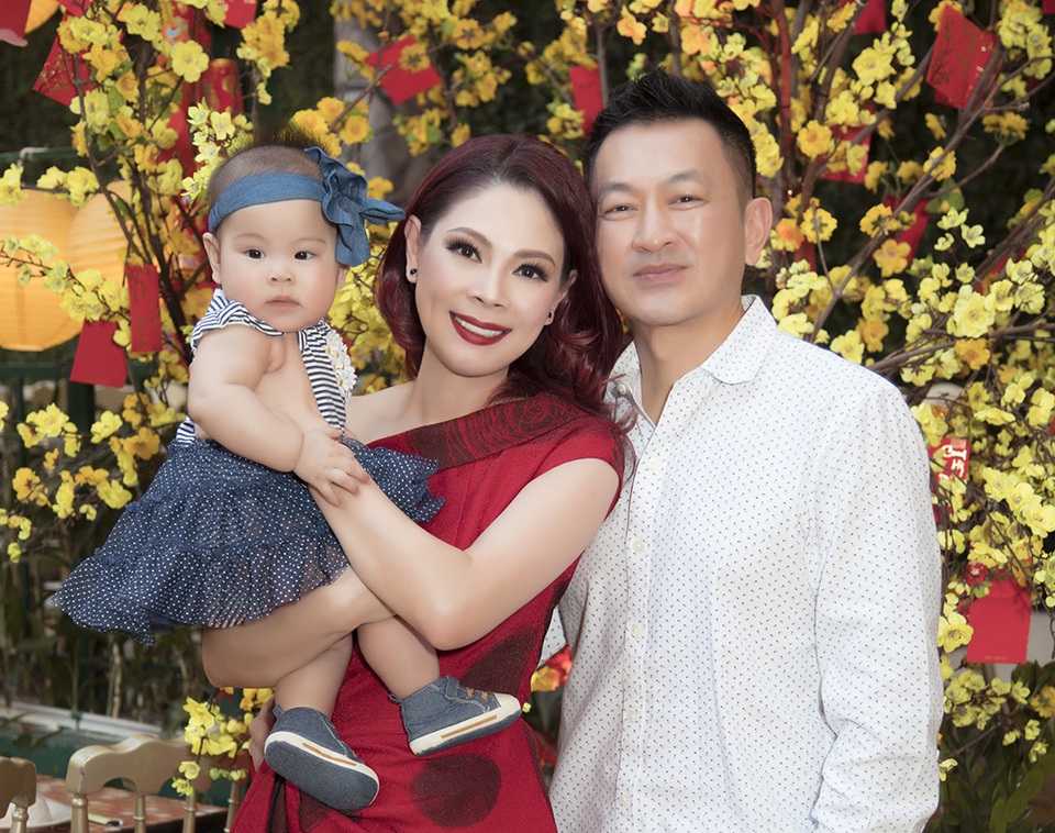 Thanh Thảo: “Sinh con khi lớn tuổi lo lắng như chết đi sống lại” - 4 Thanh Thảo: “Sinh con khi lớn tuổi lo lắng như chết đi sống lại” - 4