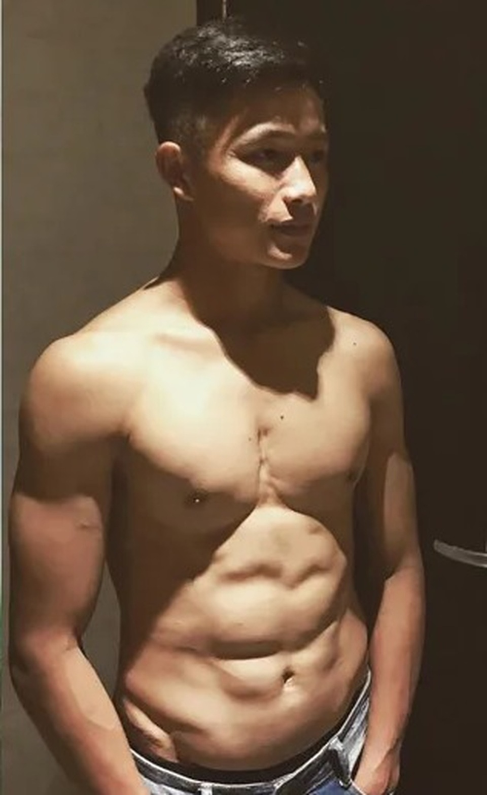 Thủ môn Phan Văn Biểu khoe bạn gái từng lọt Chung kết Miss World VN - 2 Thủ môn Phan Văn Biểu khoe bạn gái từng lọt Chung kết Miss World VN - 2