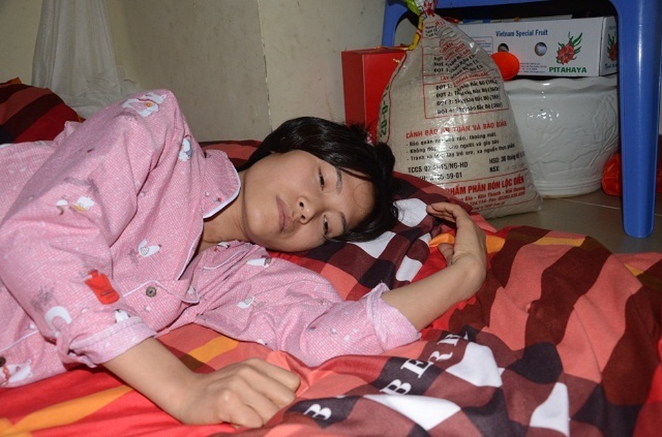 Đớn đau mẹ đơn thân nguy kịch vì bệnh ung thư phổi - 4 Đớn đau mẹ đơn thân nguy kịch vì bệnh ung thư phổi - 4