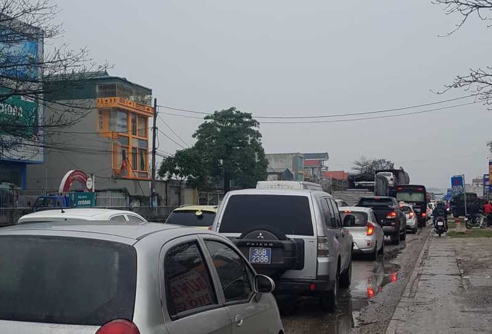 Nguyên nhân ban đầu vụ tai nạn liên hoàn giữa 7 xe trên quốc lộ 1A - 6 Nguyên nhân ban đầu vụ tai nạn liên hoàn giữa 7 xe trên quốc lộ 1A - 6