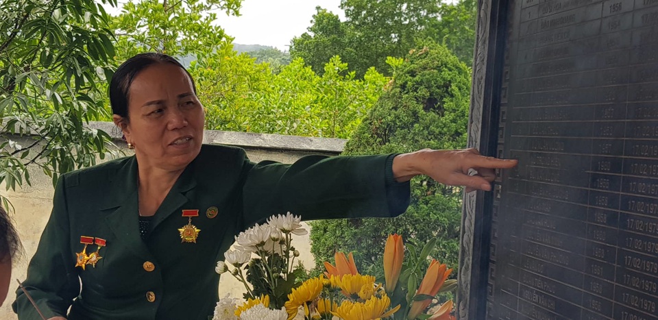 Giọt nước mắt tưởng nhớ đồng đội trên đỉnh Pò Hèn - 13 Giọt nước mắt tưởng nhớ đồng đội trên đỉnh Pò Hèn - 13