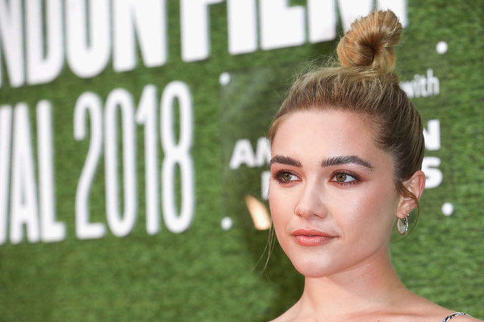 Cận cảnh làn da láng mịn của Florence Pugh - 3 Cận cảnh làn da láng mịn của Florence Pugh - 3
