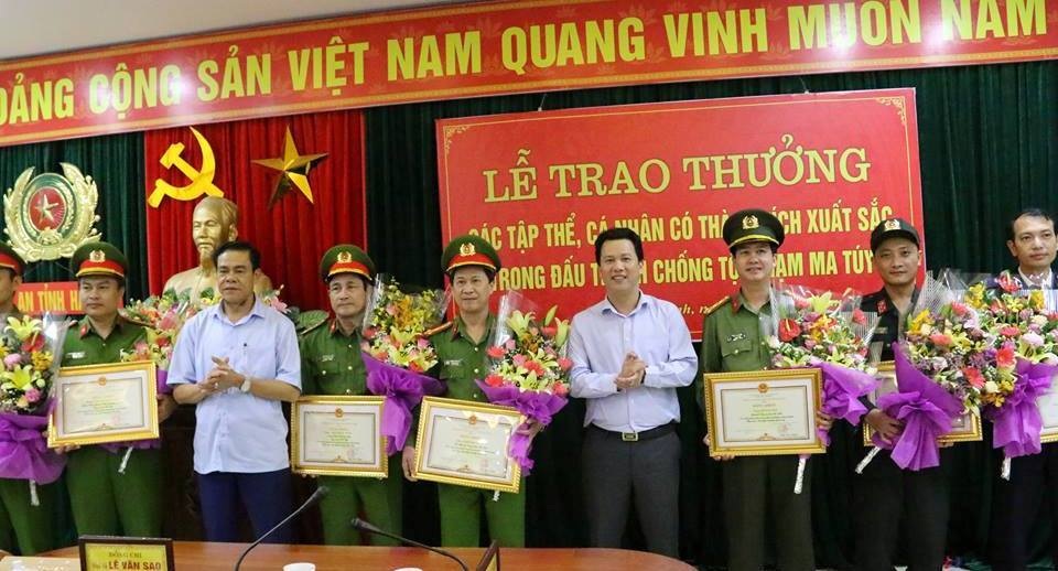 3 ngày triệt phá 2 đường dây ma túy khủng, thu hơn 3 tạ ma túy - 4 3 ngày triệt phá 2 đường dây ma túy khủng, thu hơn 3 tạ ma túy - 4