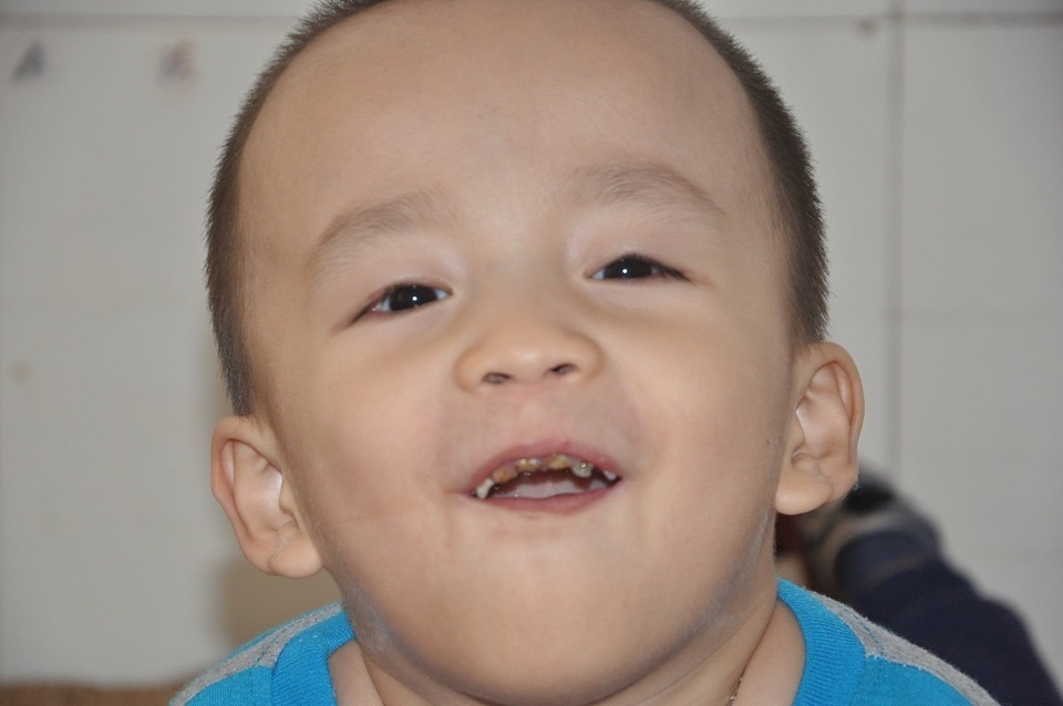 Nghẹn ngào cảnh mẹ đơn thân mong cứu con khỏi bệnh bại não - 4 Nghẹn ngào cảnh mẹ đơn thân mong cứu con khỏi bệnh bại não - 4