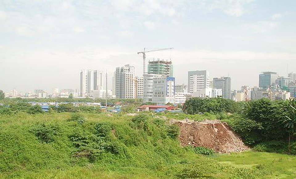 Phó Thủ tướng yêu cầu xử lý dứt điểm vụ giao 200 lô đất không qua đấu giá ở Hà Nội - 1 Phó Thủ tướng yêu cầu xử lý dứt điểm vụ giao 200 lô đất không qua đấu giá ở Hà Nội - 1