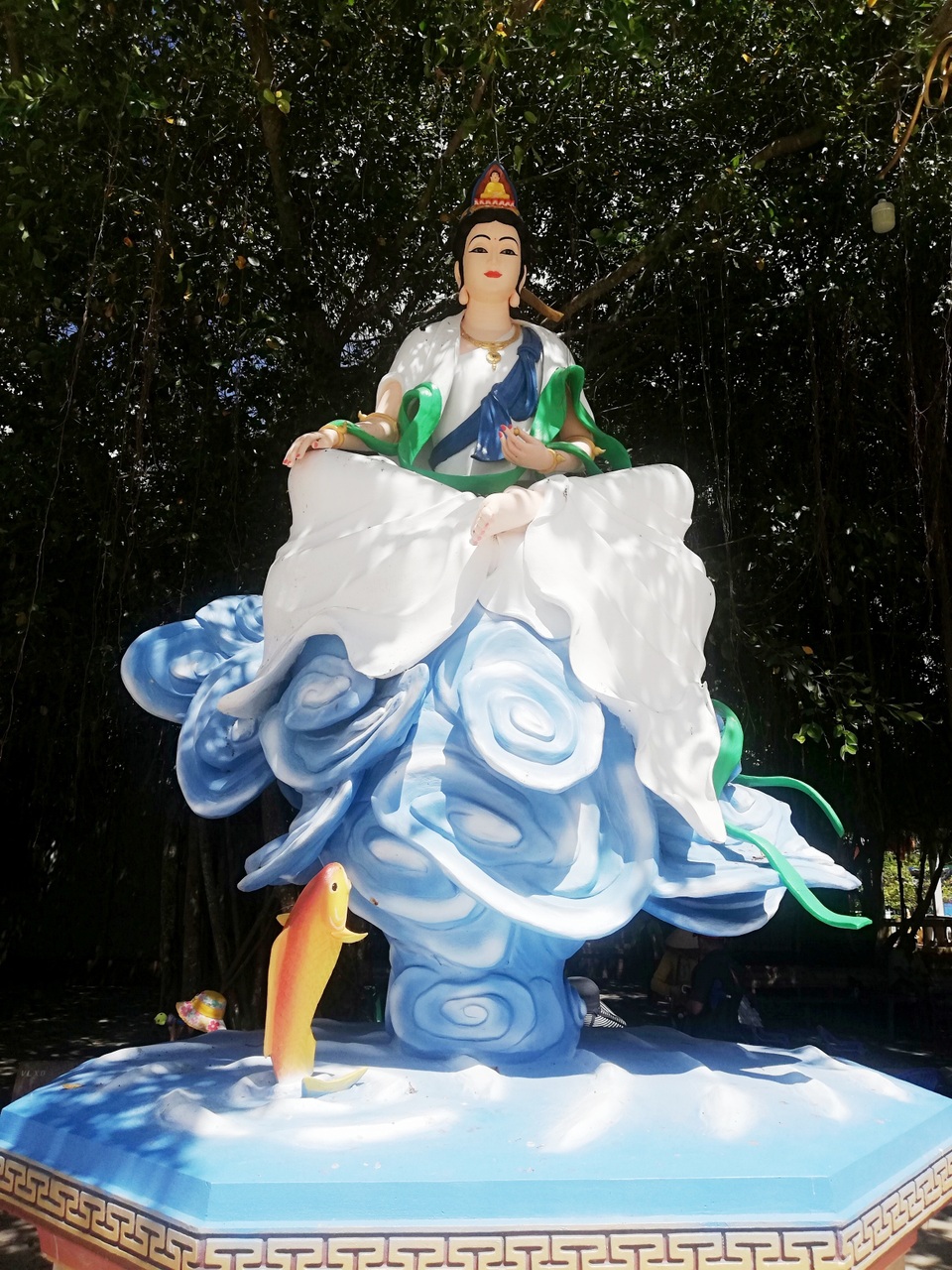 Đầu năm, thăm ngôi chùa có tượng Phật Quan Âm cao nhất miền Tây - 37 Đầu năm, thăm ngôi chùa có tượng Phật Quan Âm cao nhất miền Tây - 37