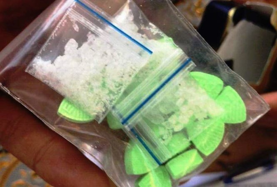 Nhom thanh nien mo tiec ma tuy trong quan karaoke 2.jpeg Nhom thanh nien mo tiec ma tuy trong quan karaoke 2.jpeg