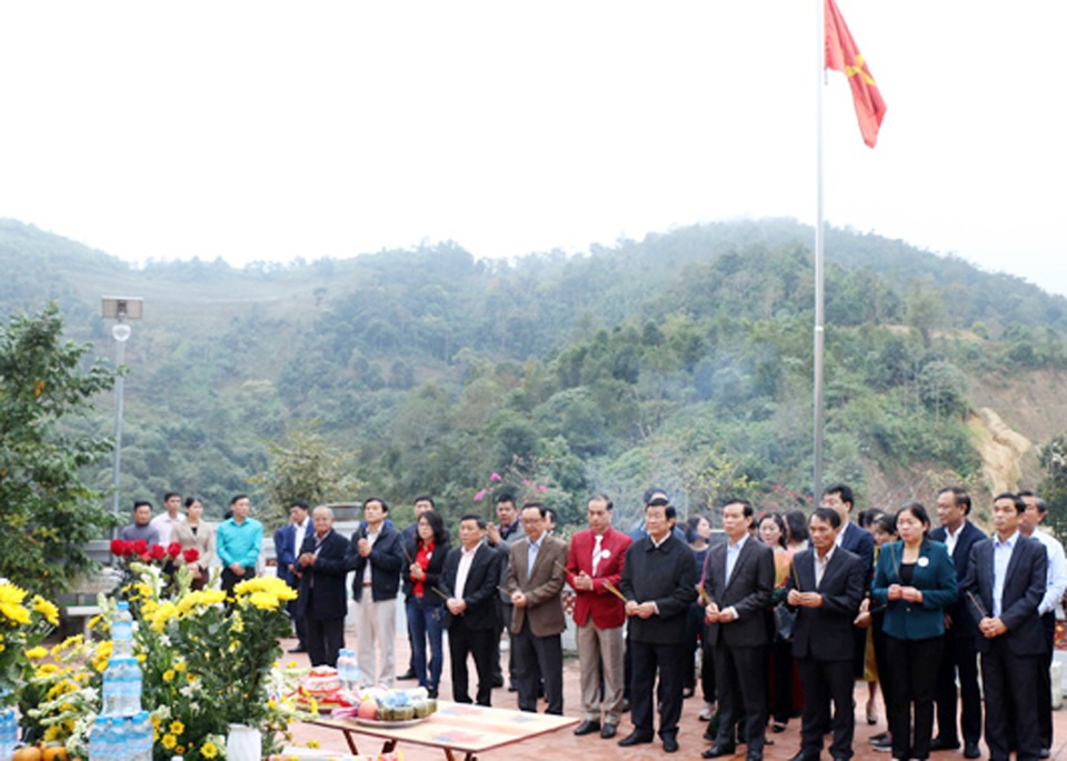 tham dai huong 468 copy.jpg tham dai huong 468 copy.jpg