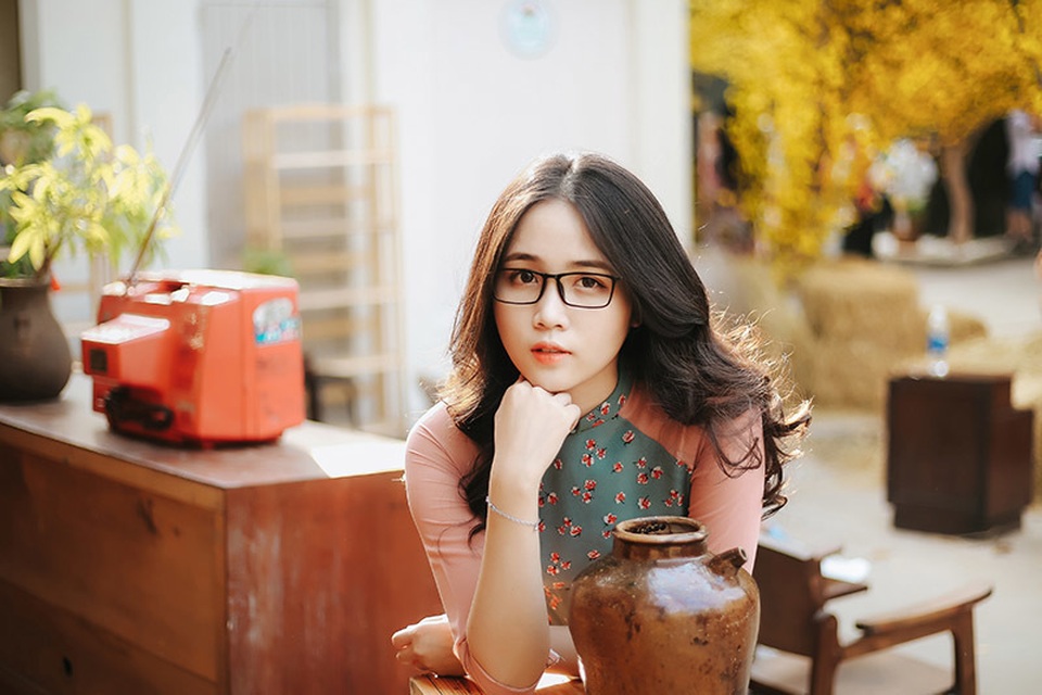 Ngắm “thiên thần đeo kính cận” vạn người mê - 5 Ngắm “thiên thần đeo kính cận” vạn người mê - 5