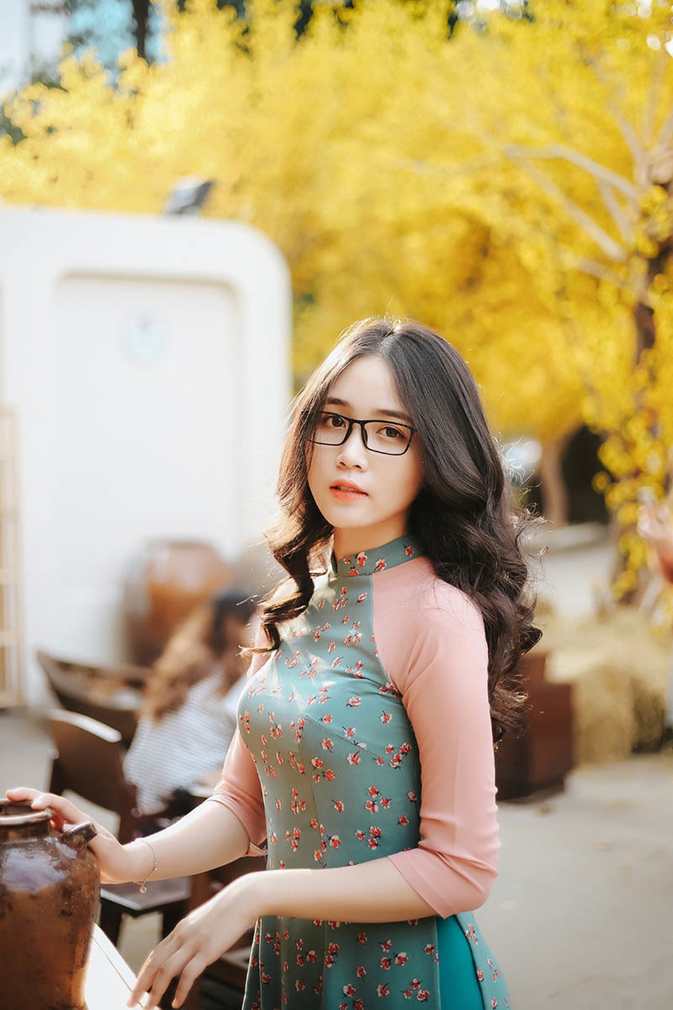 Ngắm “thiên thần đeo kính cận” vạn người mê - 2 Ngắm “thiên thần đeo kính cận” vạn người mê - 2