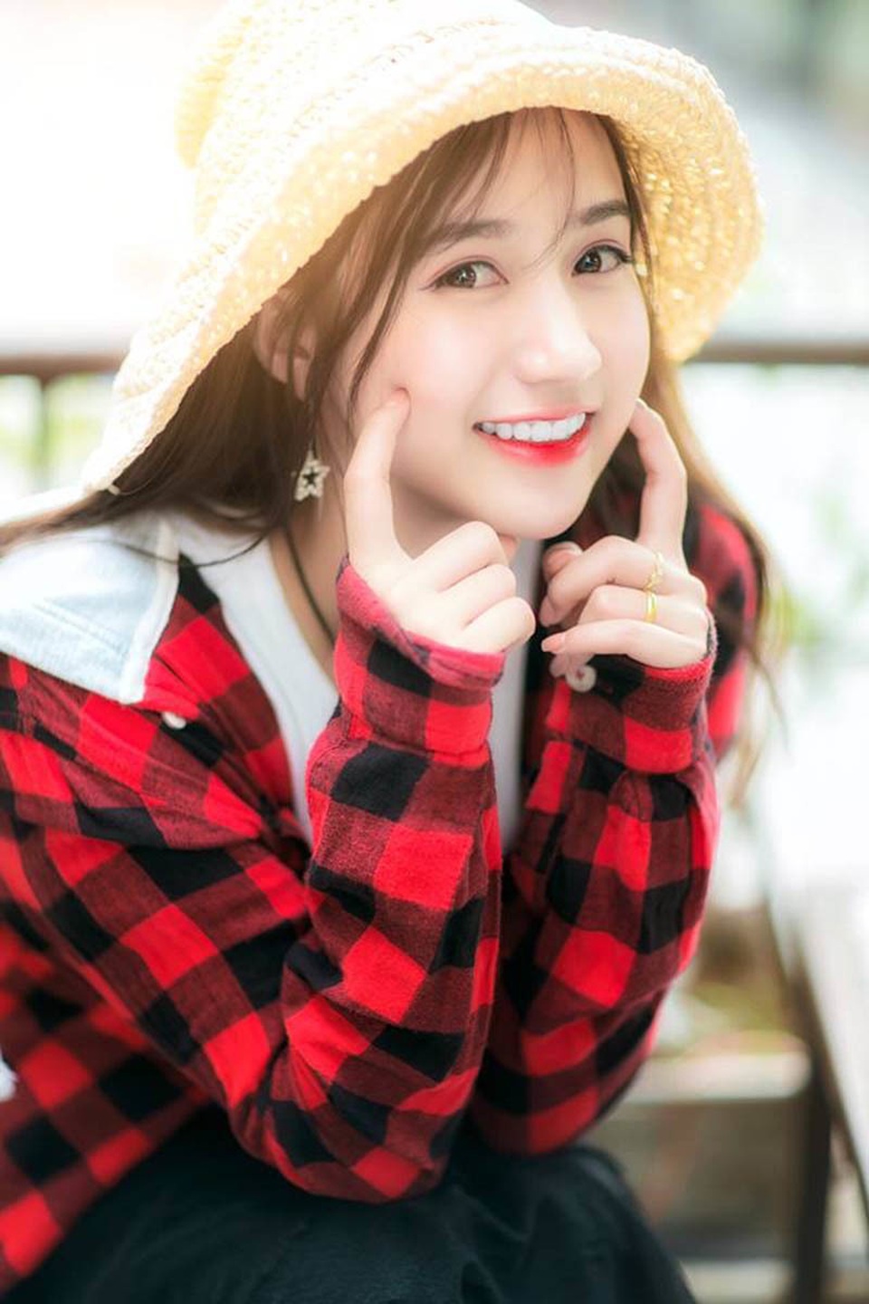 Thiếu nữ Nam Định cười như nắng tỏa “đốn tim” người đối diện - 1 Thiếu nữ Nam Định cười như nắng tỏa “đốn tim” người đối diện - 1