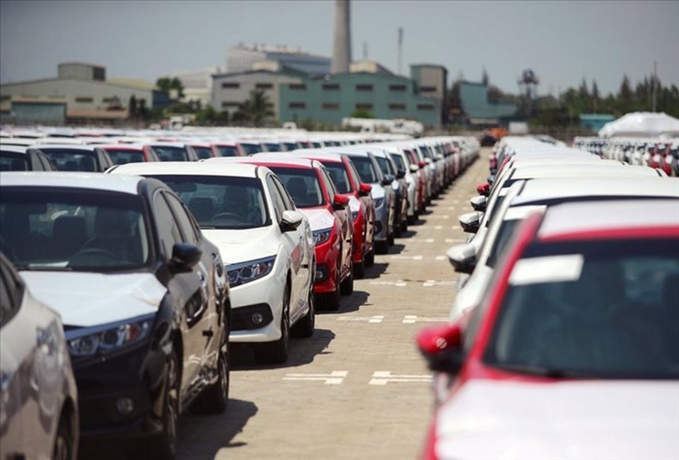 2019: Thời ế ẩm, ô tô tầm 700 triệu đồng giảm giá cực mạnh - 3 2019: Thời ế ẩm, ô tô tầm 700 triệu đồng giảm giá cực mạnh - 3