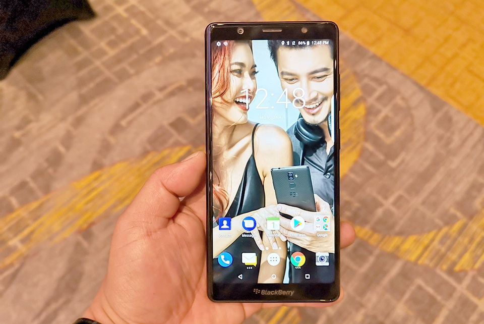 Blackberry Evolve 1.jpg Blackberry Evolve 1.jpg