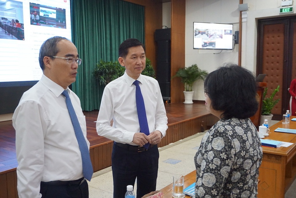 TPHCM chưa “xin lỗi” cho hàng ngàn hồ sơ trễ hạn - 2 TPHCM chưa “xin lỗi” cho hàng ngàn hồ sơ trễ hạn - 2