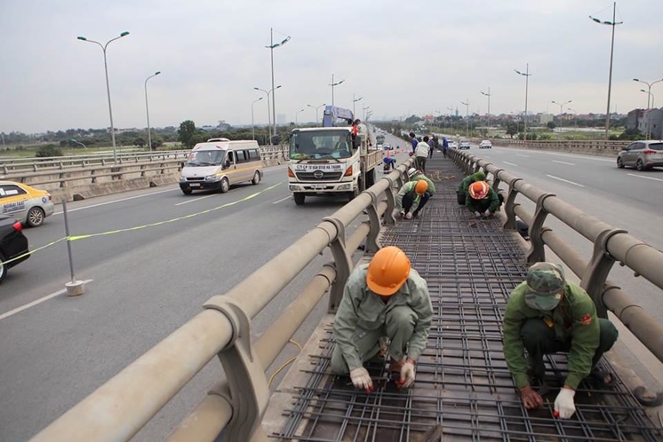 Hối hả chỉnh trang con đường nối từ sân bay Nội Bài về nội đô - 6 Hối hả chỉnh trang con đường nối từ sân bay Nội Bài về nội đô - 6