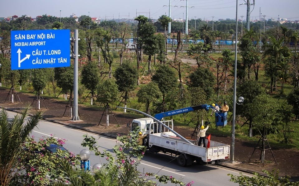 Hối hả chỉnh trang con đường nối từ sân bay Nội Bài về nội đô - 8 Hối hả chỉnh trang con đường nối từ sân bay Nội Bài về nội đô - 8