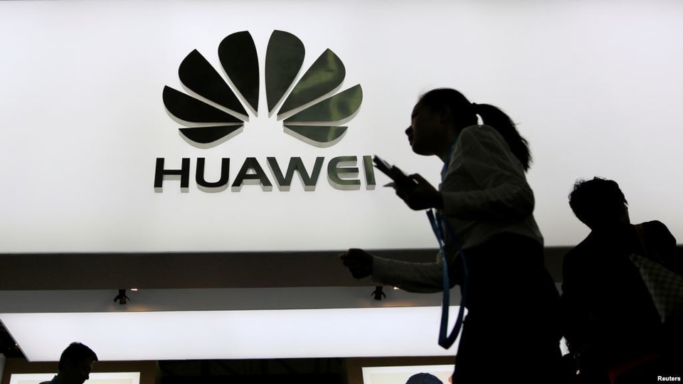huawei.jpg huawei.jpg