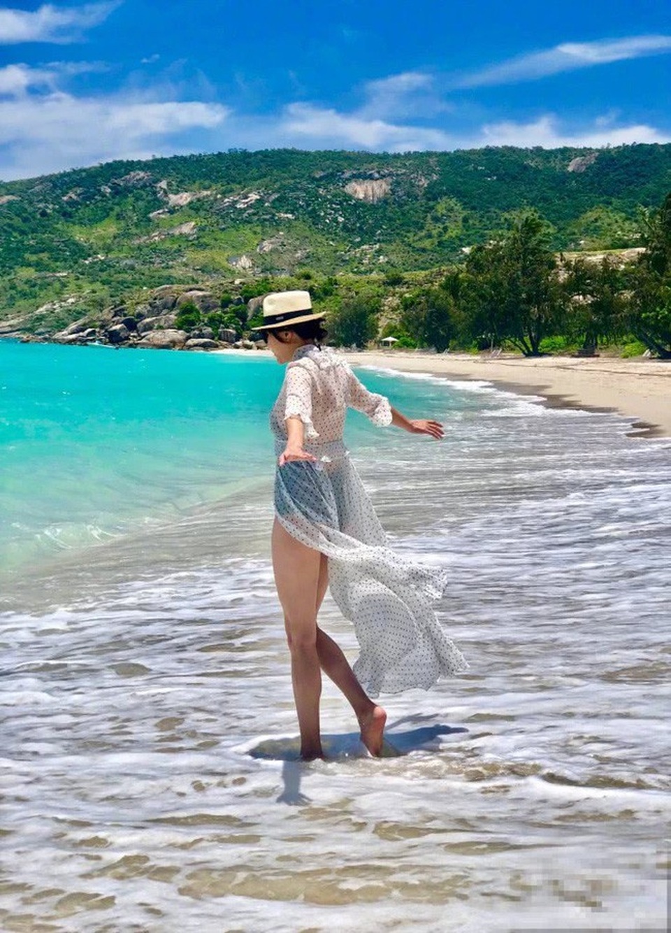 Lưu Gia Linh khoe tổ ấm đẹp và ấm cúng  - 1