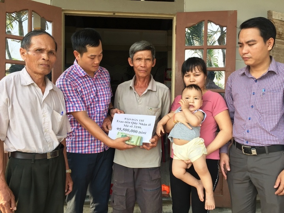 Bạn đọc Dân trí giúp đỡ bé trai bị bệnh u gan hơn 95 triệu đồng - 1 Bạn đọc Dân trí giúp đỡ bé trai bị bệnh u gan hơn 95 triệu đồng - 1