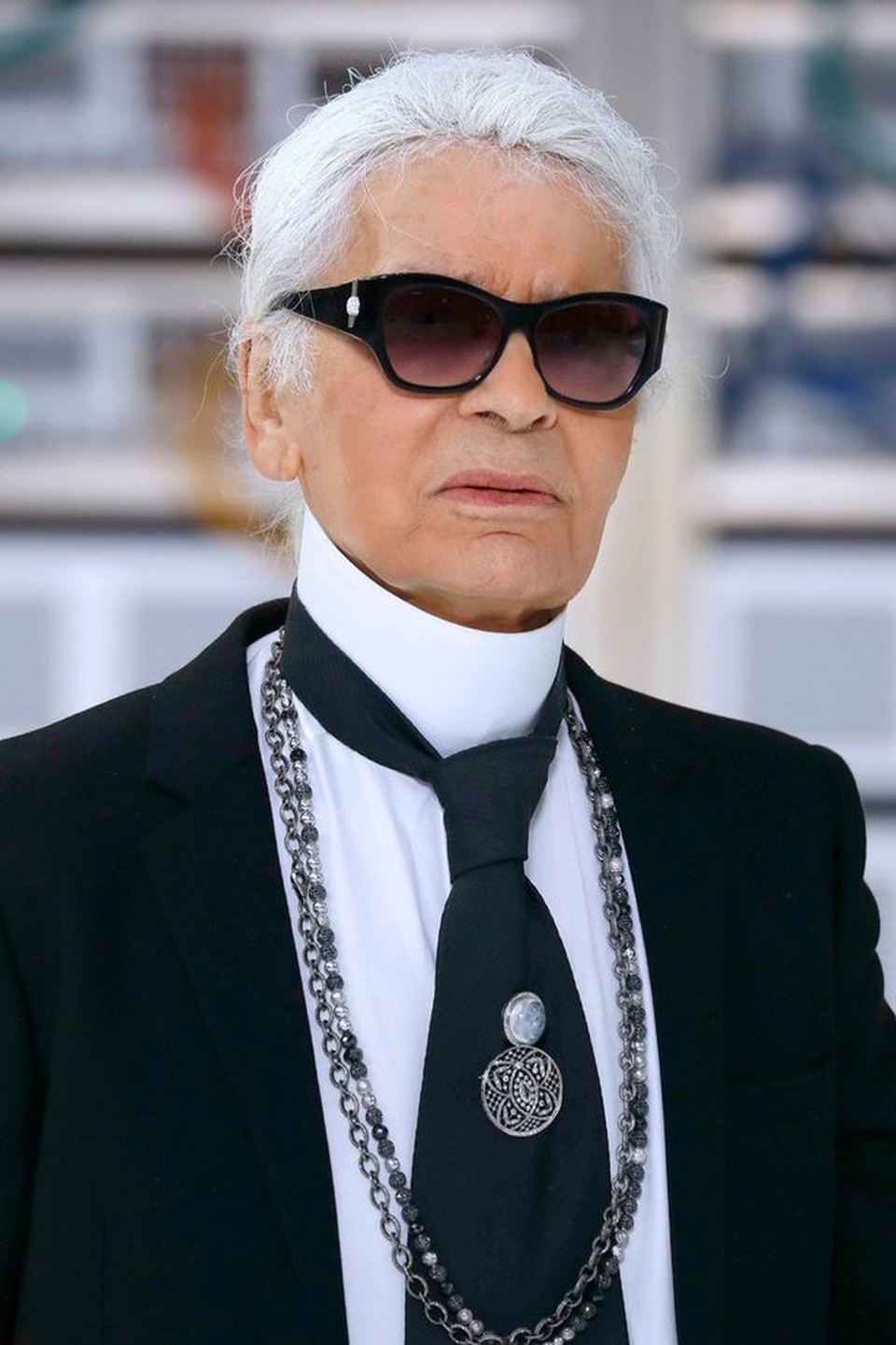 Karl Lagerfeld: Muốn giỏi nhất, phải nghĩ mình còn lười và còn kém - 1