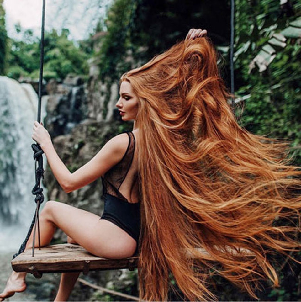 Hai cô gái đẹp châu Âu có mái tóc thác nước khiến người gặp, người yêu - 9 Hai cô gái đẹp châu Âu có mái tóc thác nước khiến người gặp, người yêu - 9