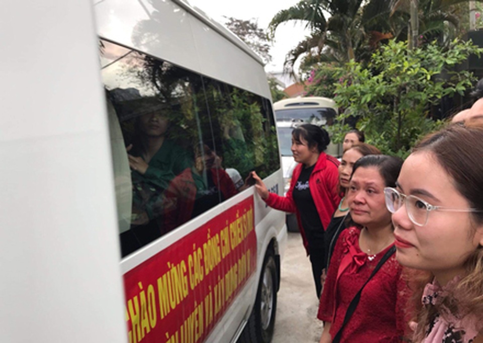 Kiên quyết không tuyển quân những người có hình xăm phản cảm - 2 Kiên quyết không tuyển quân những người có hình xăm phản cảm - 2