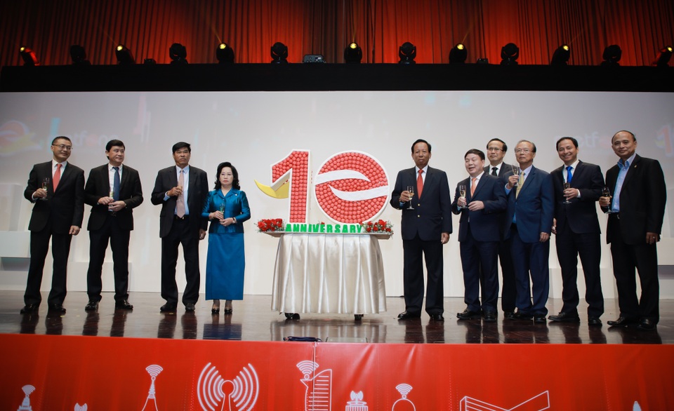 Kỷ niệm 10 năm kinh doanh tại Campuchia, Viettel cam kết tiên phong xây dựng kinh tế số - 10 Kỷ niệm 10 năm kinh doanh tại Campuchia, Viettel cam kết tiên phong xây dựng kinh tế số - 10