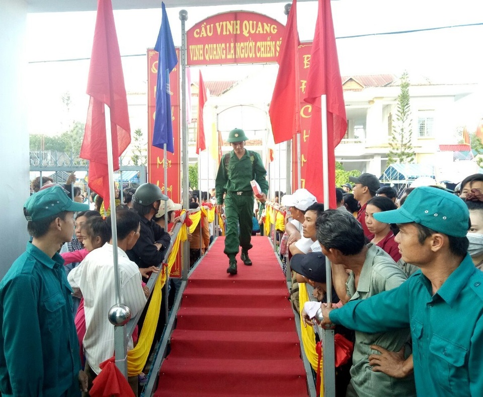 ĐBSCL: Hàng ngàn thanh niên hăng hái lên đường nhập ngũ - 5