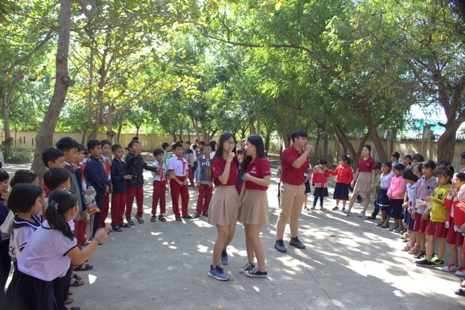 Tết trọn vẹn với chiến dịch “Xuân gắn kết - Tết sẻ chia” - 6 Tết trọn vẹn với chiến dịch “Xuân gắn kết - Tết sẻ chia” - 6