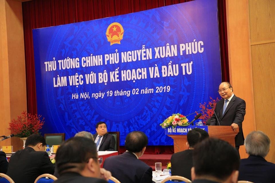 Nhà lầu, xe hơi, môi giới trung gian... diễn ra rầm rộ nhưng chưa được tính vào quy mô kinh tế - 1