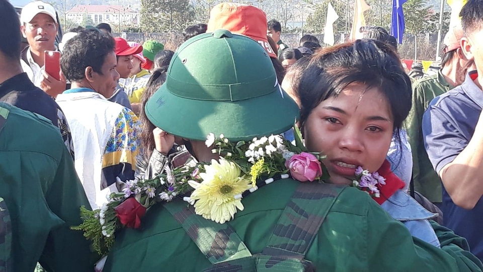 Tân binh cả nước bịn rịn trong ngày lên đường nhập ngũ - 44 Tân binh cả nước bịn rịn trong ngày lên đường nhập ngũ - 44