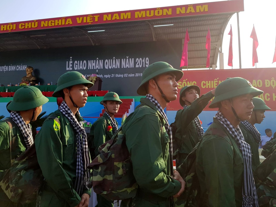 52779884_2259097764411433_1276221773632765952_n.jpg Nhập ngũ