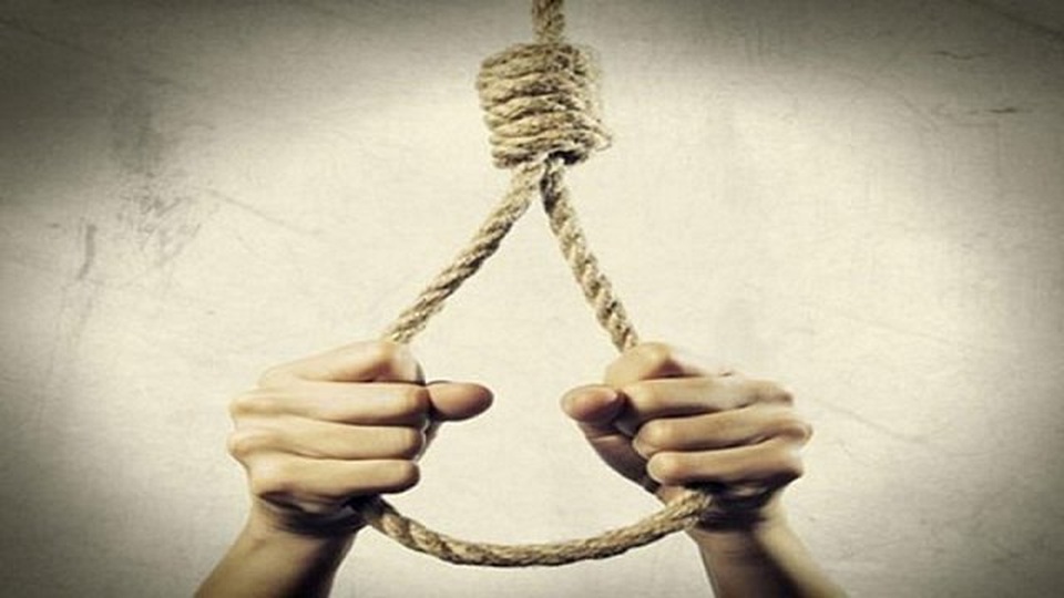 Đi chăn trâu, tá hỏa phát hiện thi thể treo trên cây - 1 Đi chăn trâu, tá hỏa phát hiện thi thể treo trên cây - 1