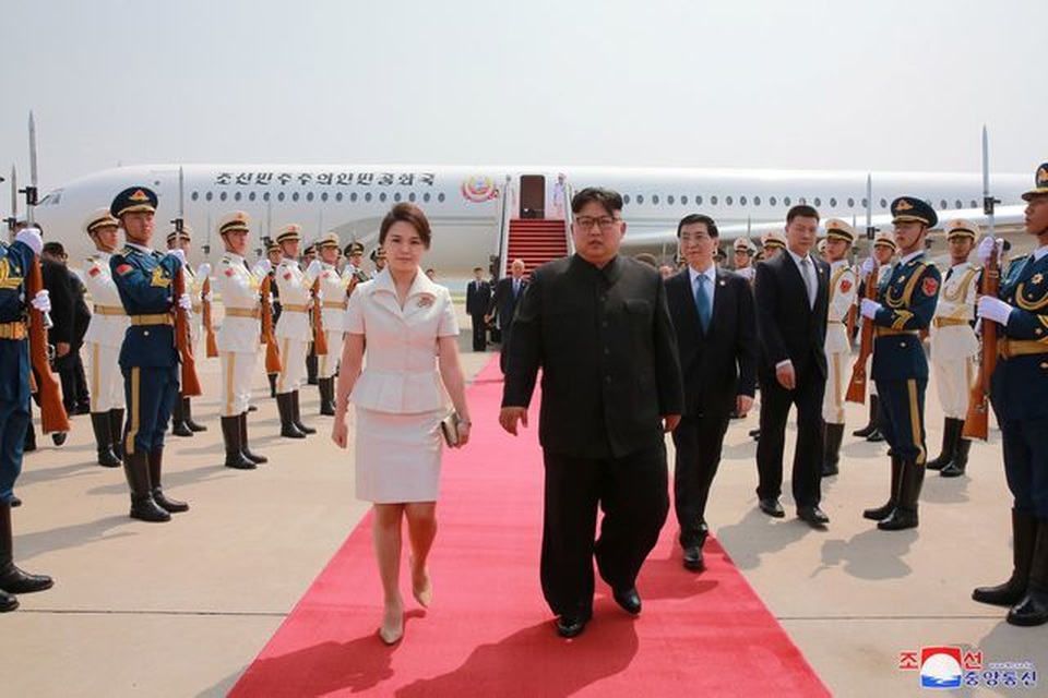 Phong cách thanh lịch giúp phu nhân ông Kim Jong-un trở thành “biểu tượng thời trang” - 9 Phong cách thanh lịch giúp phu nhân ông Kim Jong-un trở thành “biểu tượng thời trang” - 9