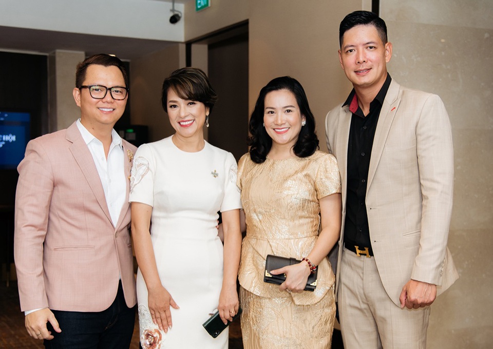 Long Kan, Lê Thanh Hương,Anh Thơ, Bình Minh.jpg Long Kan, Lê Thanh Hương,Anh Thơ, Bình Minh.jpg