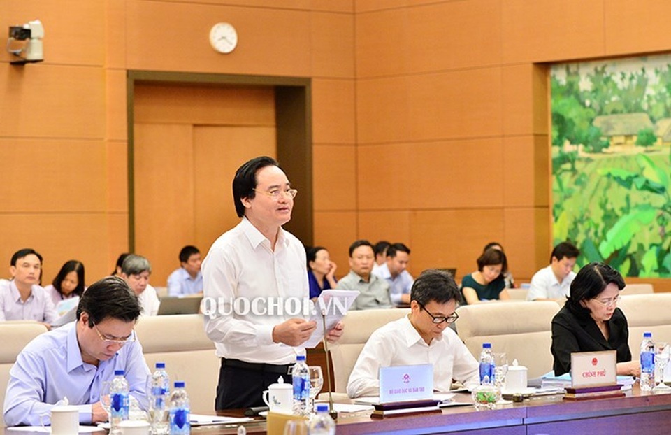 phung xuan nha 2.jpg phung xuan nha 2.jpg