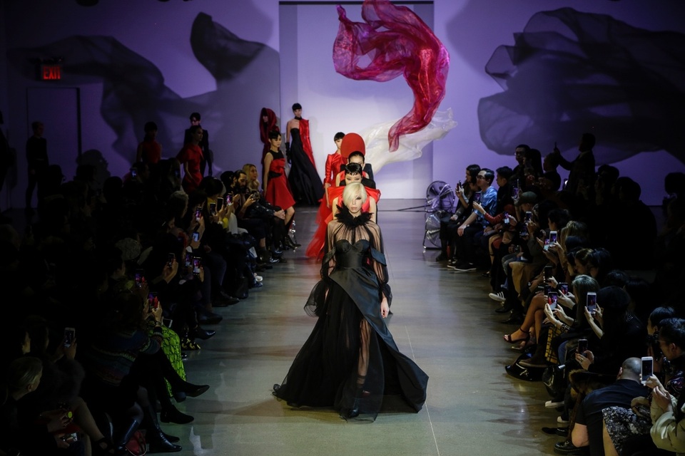 PHUONG MY cộng tác với Ekip thời trang hàng đầu thế giới tại NYFW - 1