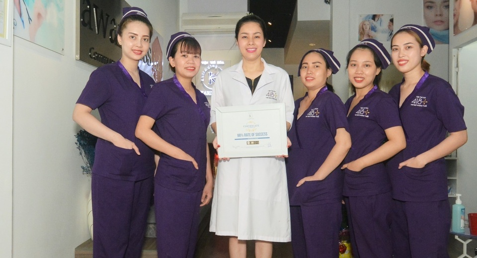 “Vàng trong cát... giữa thị trường thẩm mỹ đại trà - 3 “Vàng trong cát... giữa thị trường thẩm mỹ đại trà - 3